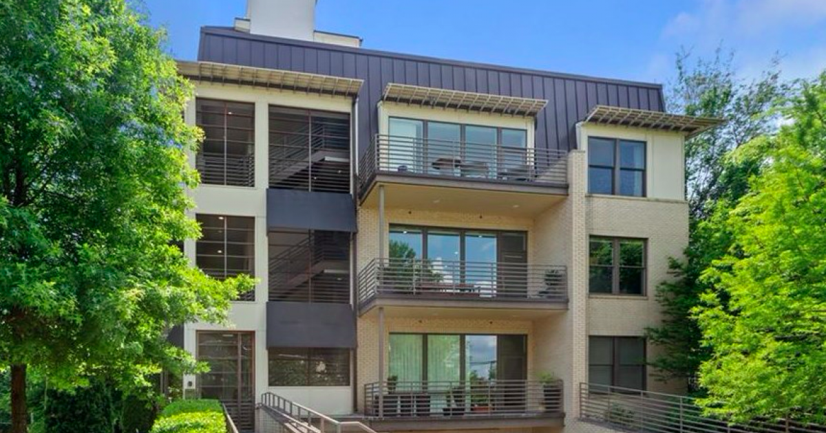 At cusp of Piedmont Park, condo building's firstever resale has listed